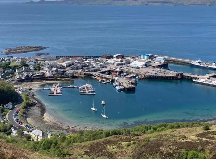 Hotel Cornerstone à Mallaig Extérieur photo